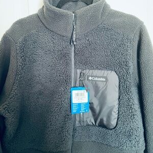 NWT Women’s Columbia Black Fleece Jacket